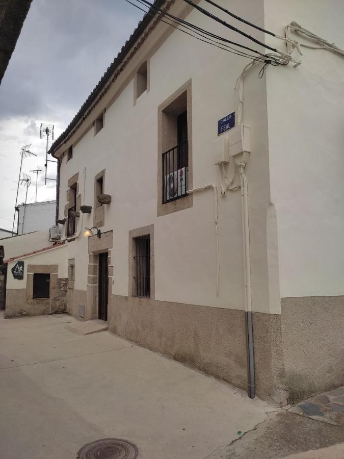 Albergue Turistico "San Blas" De Oliva De Plasencia ภายนอก รูปภาพ